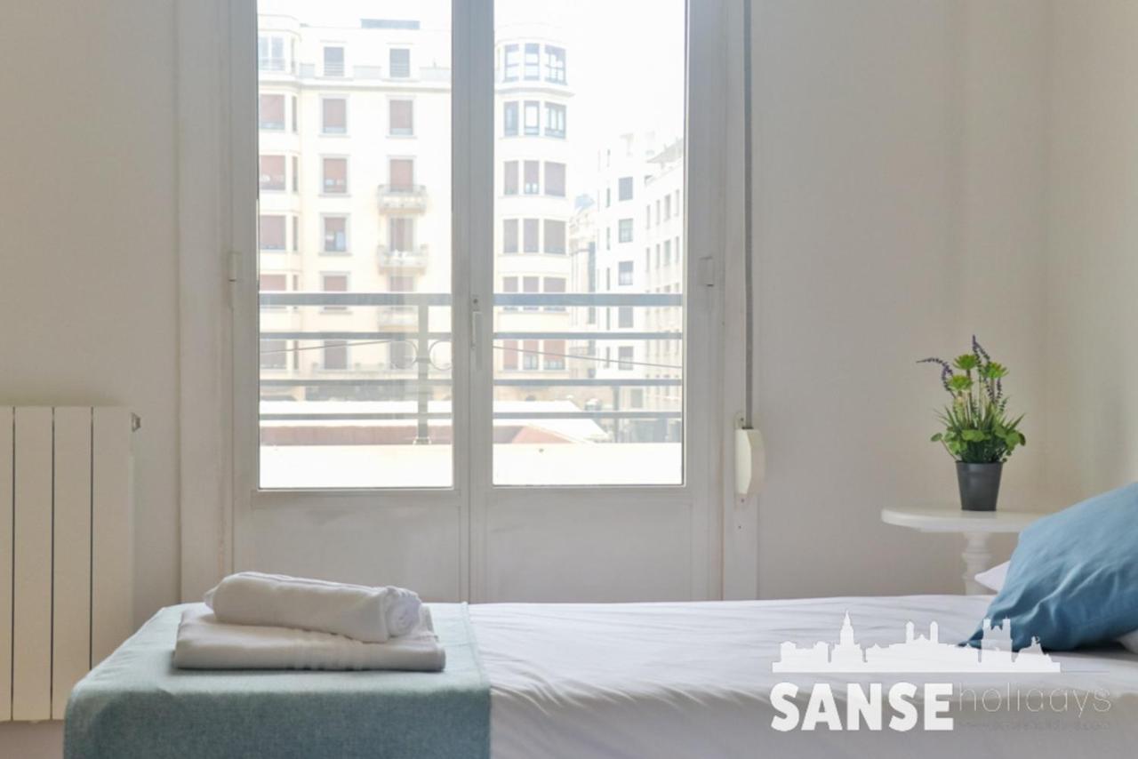 Apartamento Colon By Sanse Holidays ซานเซบาสเตียน ภายนอก รูปภาพ