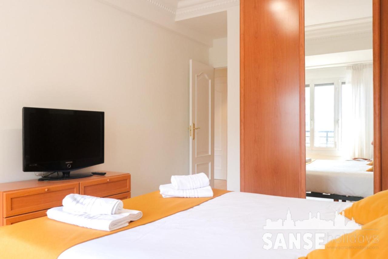 Apartamento Colon By Sanse Holidays ซานเซบาสเตียน ภายนอก รูปภาพ